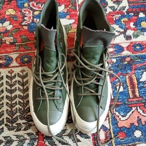 Converse High-Top Shoes